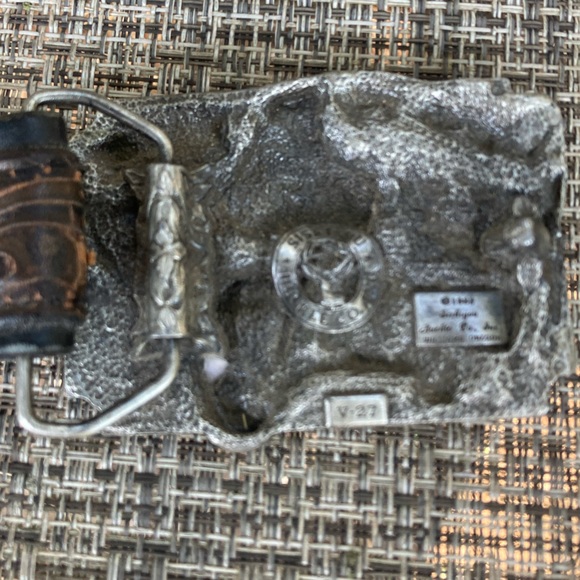 Siskiyou Buckle Co. Inc. “Live to Ride” Motorcycle Belt Buckle - Picture 2 of 3